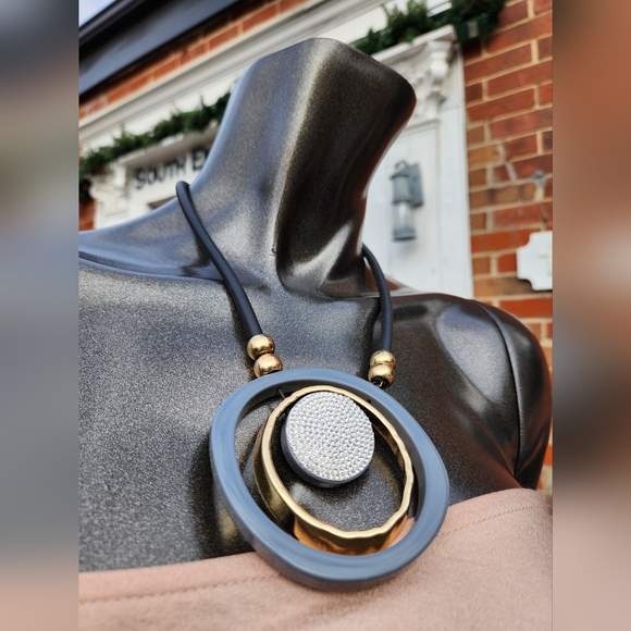 ✨️Elegant Gold and Blue Necklace with Earrings Set - Picture 15 of 16